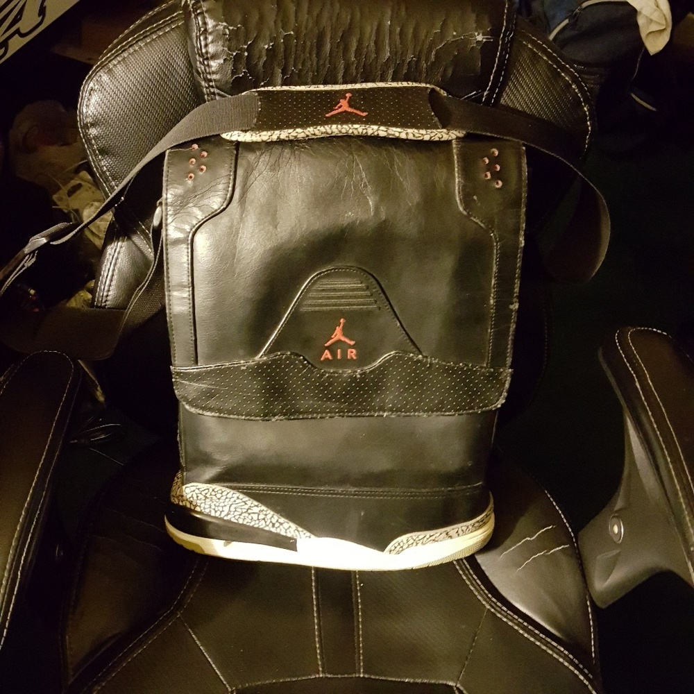 Nike Air Jordan 3 LII laptop bag leather messenger